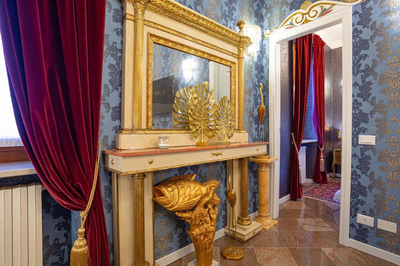 The Mansion Of Countess Rizzardi On Garda Lake Lazise Eksteriør billede